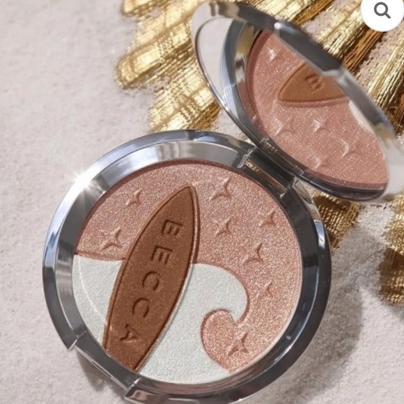 BECCA Other - BECCA Shimmering Skin Perfector Sunlit Bronzer Ocean Glow